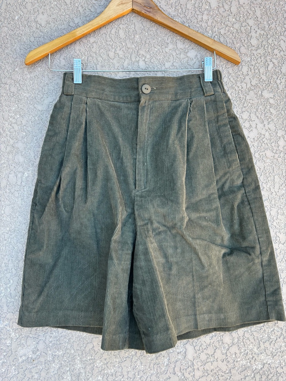 Vintage 90s Fundamental Things Corduroy Shorts Olive Green Pleated High Rise 2